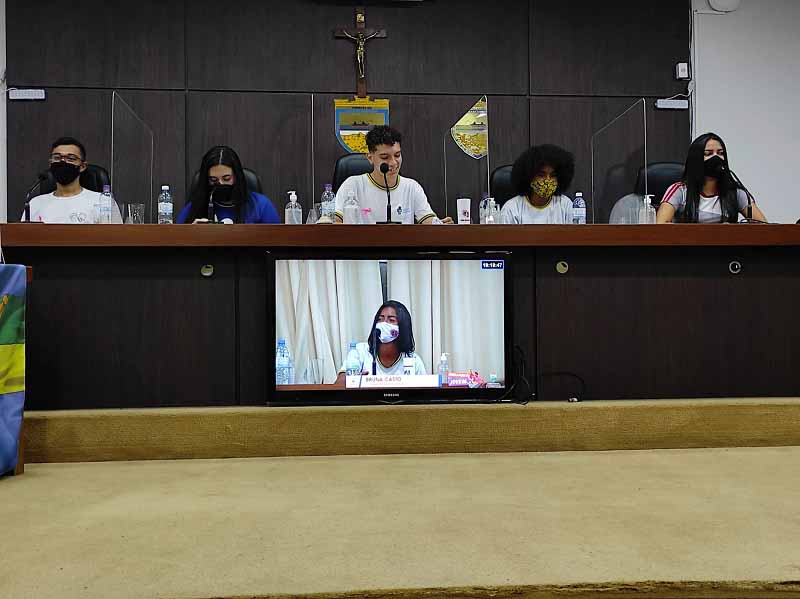 06-10-21 Sessão Solene - Parlamento Jovem  (3).jpeg